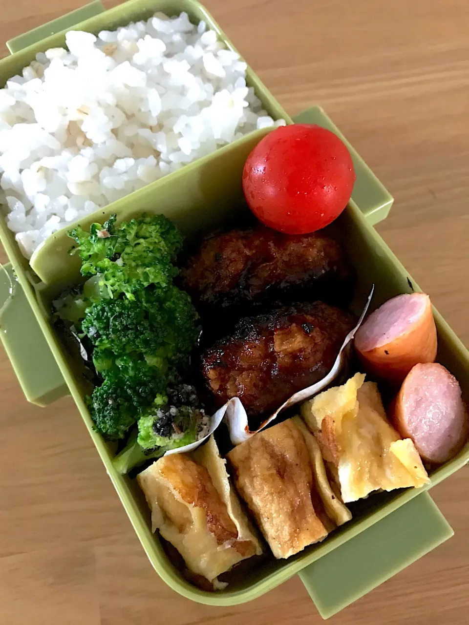 煮込みハンバーグ弁当🍱|ちっくんさん