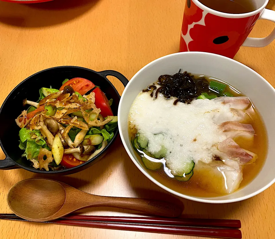 Snapdishの料理写真:鯛の昆布締めのネバネバ茶漬け|なちょすけさん