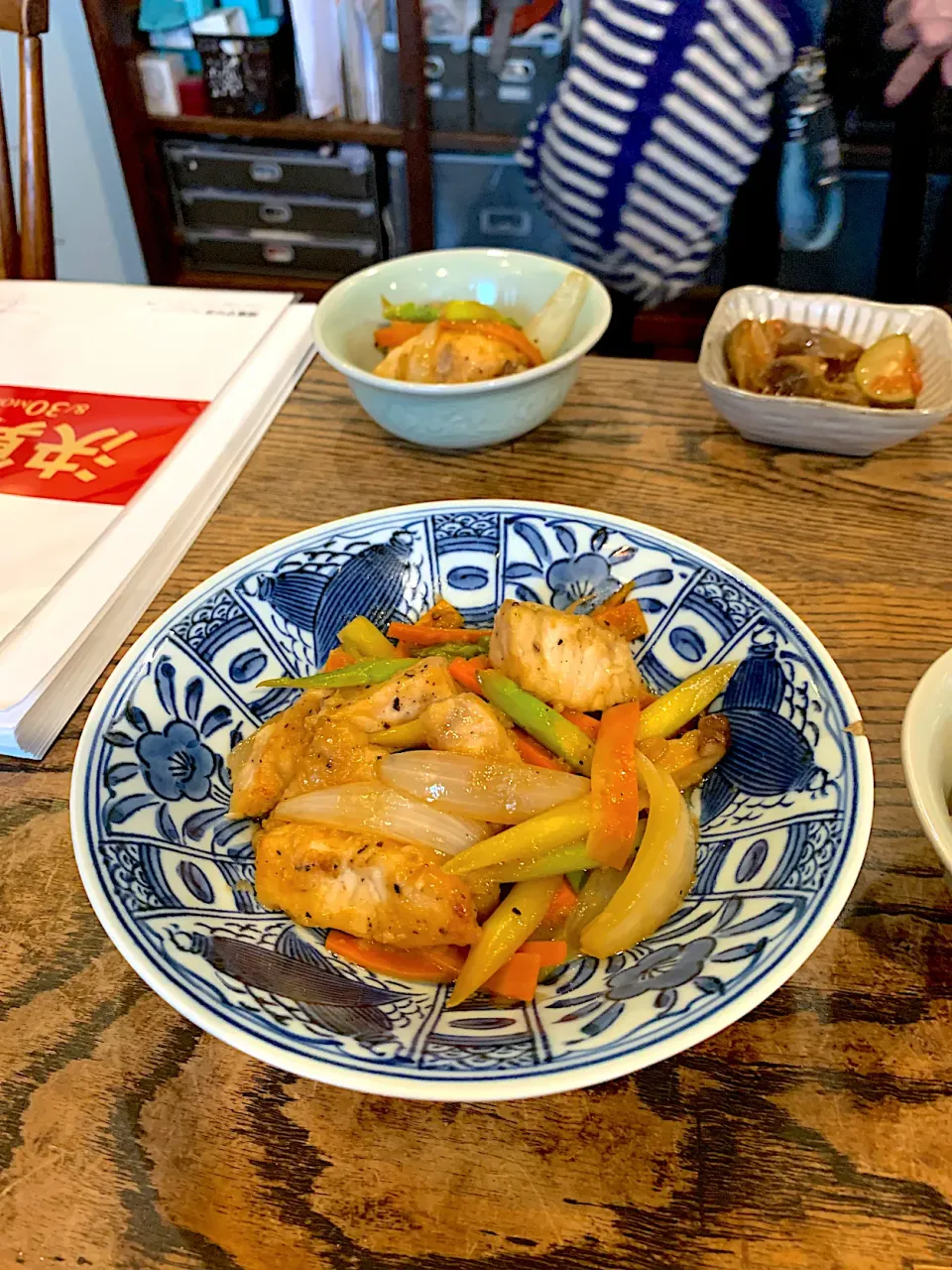 Snapdishの料理写真:メカジキと野菜のバター醤油炒め|Moray74さん