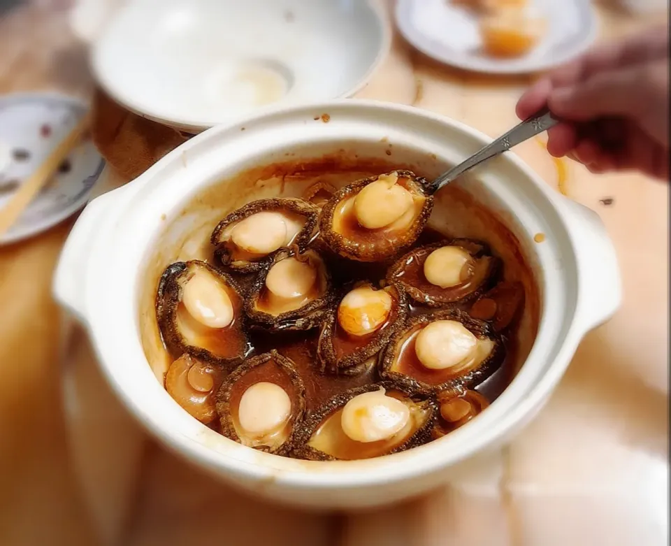 Braised abalone in brown sauce|Antonyさん