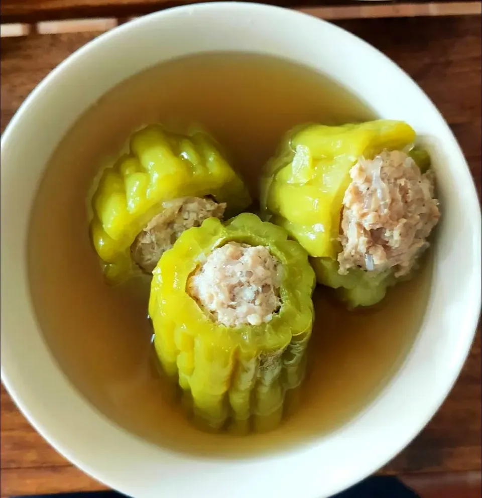 Snapdishの料理写真:Bitter Gourd with Pork.|katang23さん