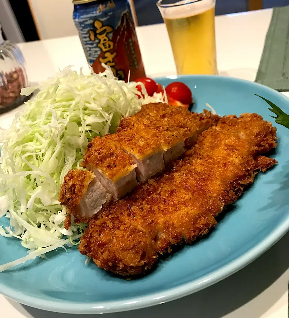 今日はガッツリ！ロースカツ🐽➰🍻|ナムナムさん