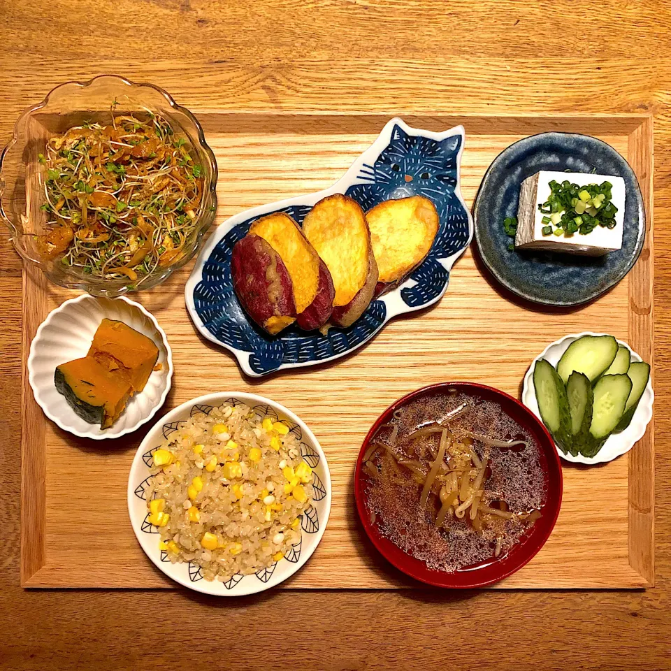 #vegan 
とうもろこしご飯とさつまいもの天ぷら|makiko_aさん