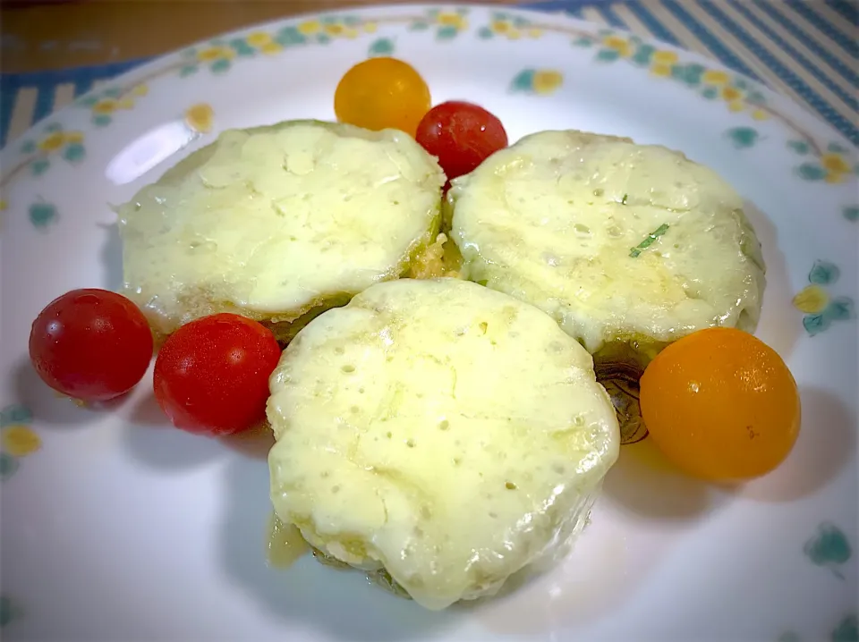 白茄子のチーズ焼き(約180円)|やまひろさん