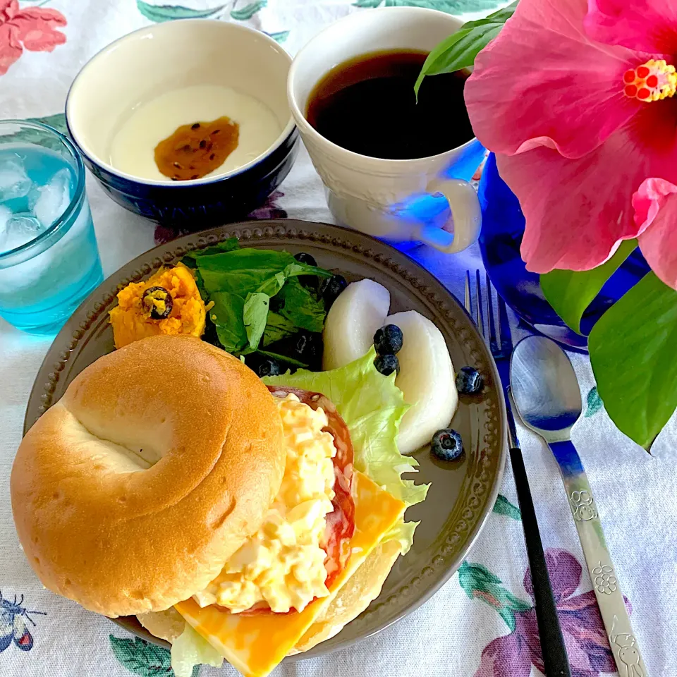 Snapdishの料理写真:🌼花とモーニングプレート🌼|あっちゃんさん