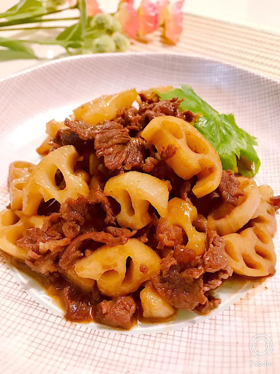 《シャキシャキ蓮根と牛肉のコチュジャン入り甘辛炒め》|ちゃべさん