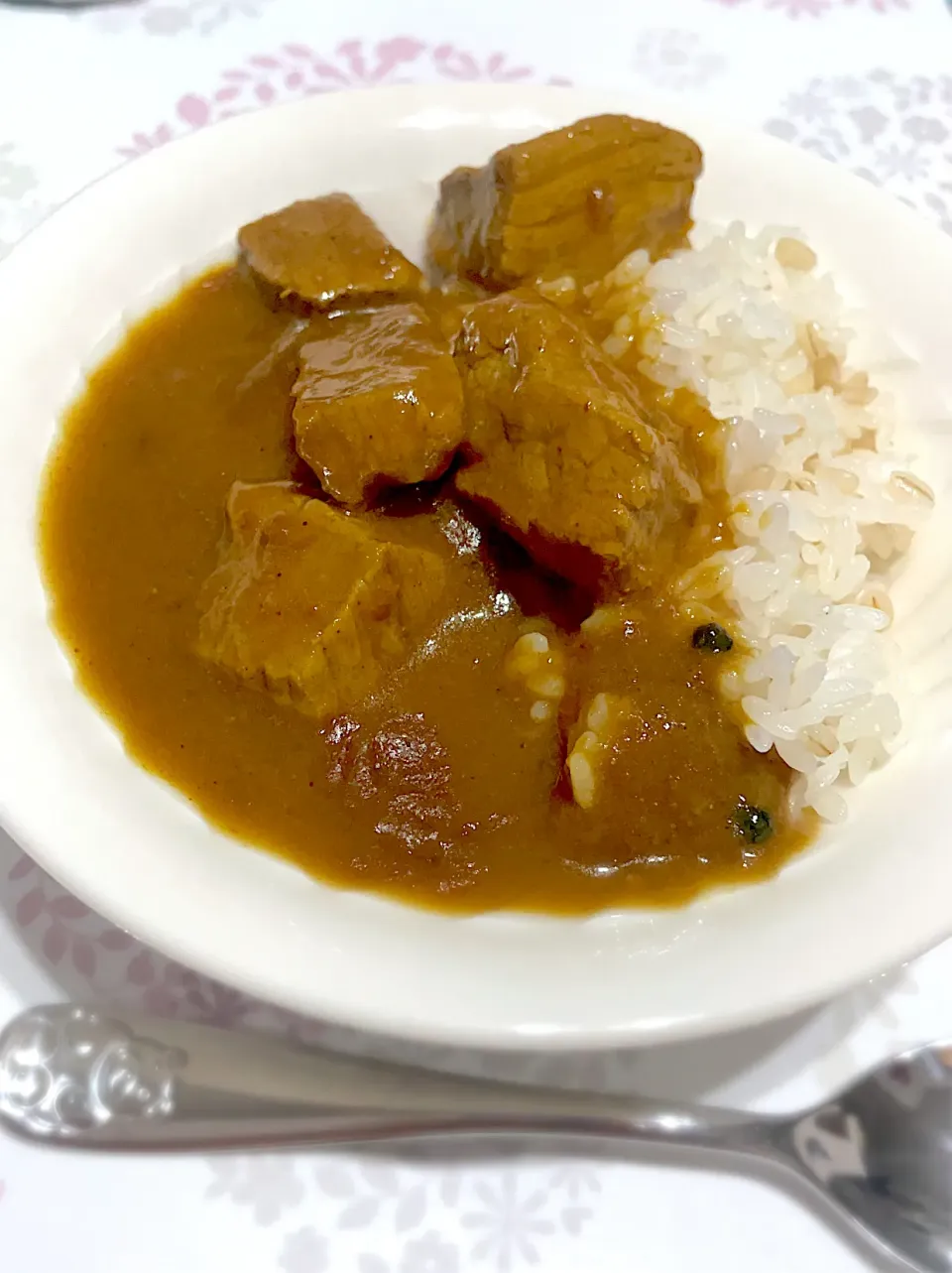 お肉と玉ねぎだけのスパイスカレー|舞さん