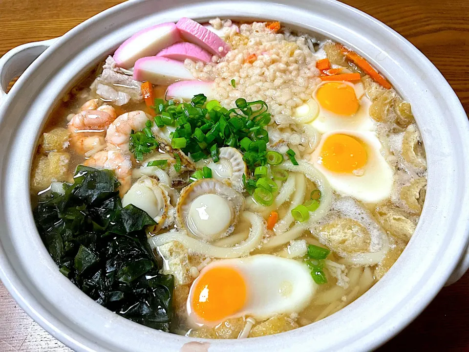 鍋焼きうどん🍲|yummy tommyさん