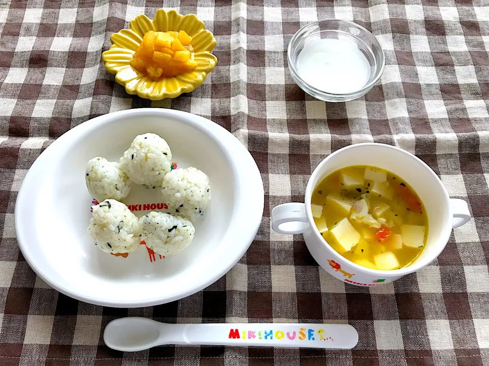 【離乳食】おにぎり、お味噌、もも、ヨーグルト|sayaさん