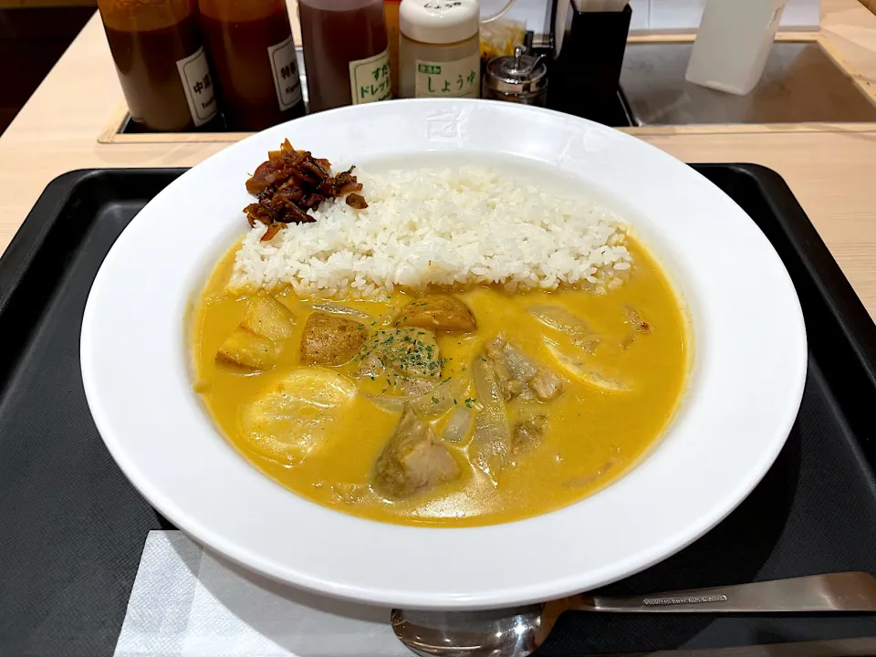 Snapdishの料理写真:レモンクリームチキンカレー|マハロ菊池さん