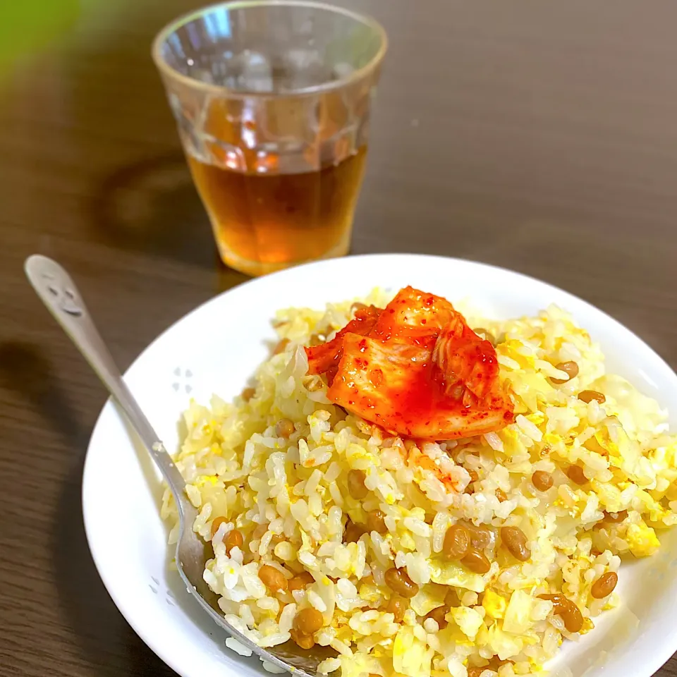 納豆キムチの塩麹チャーハン|ちぐあささん