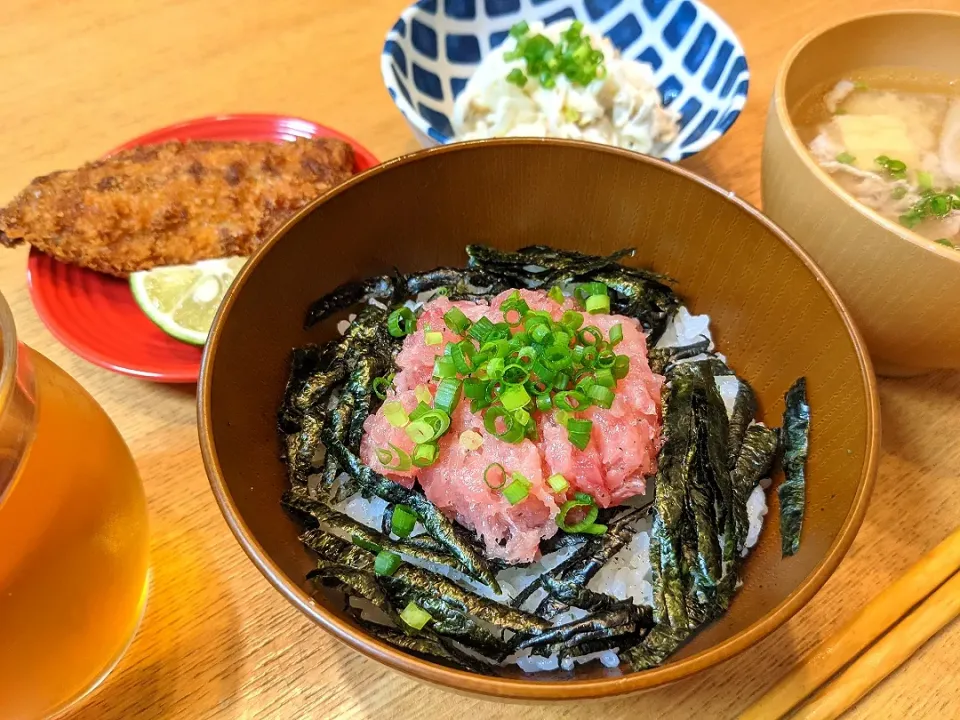 ネギトロ丼〜|しほさん