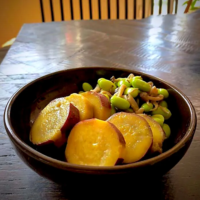 さつま芋と枝豆としめじの煮浸し|イナコさん