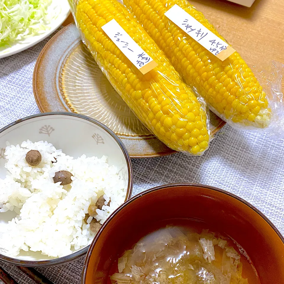 青森の嶽きみ！茹で比べ🌽勝手に生えるむかごでたきこみごはん、永平寺奉納とろろのお吸い物。|1614さん