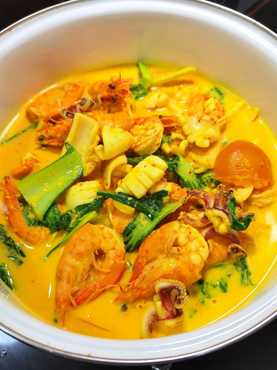 Prawn & cuttlefish gulai|azirasamsuddin771008055774さん