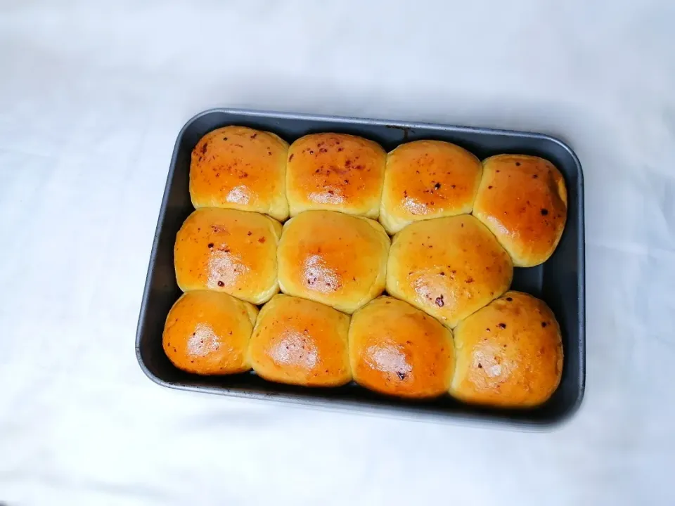 Snapdishの料理写真:Honey soft buns|bake with candyさん