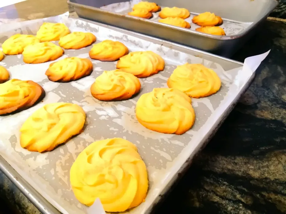 Butter cookies|bake with candyさん