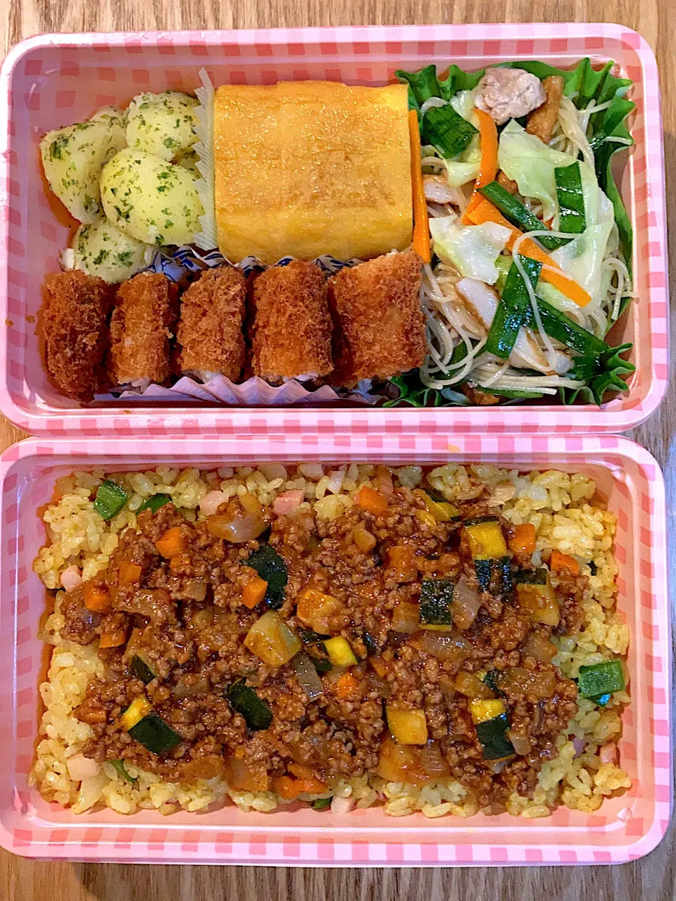 ドライカレーチャーハン　アジフライ　ビーフン弁当|あぐりさん