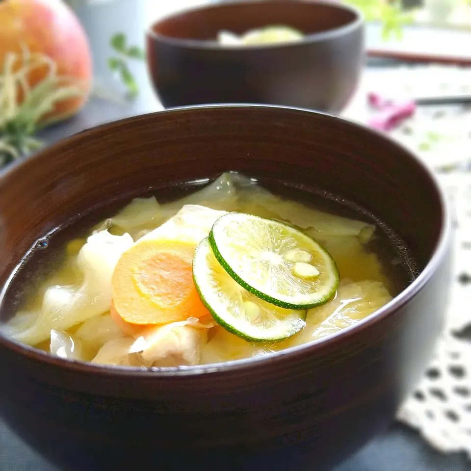 炒め野菜と鶏肉のみそ汁|とまと🍅さん