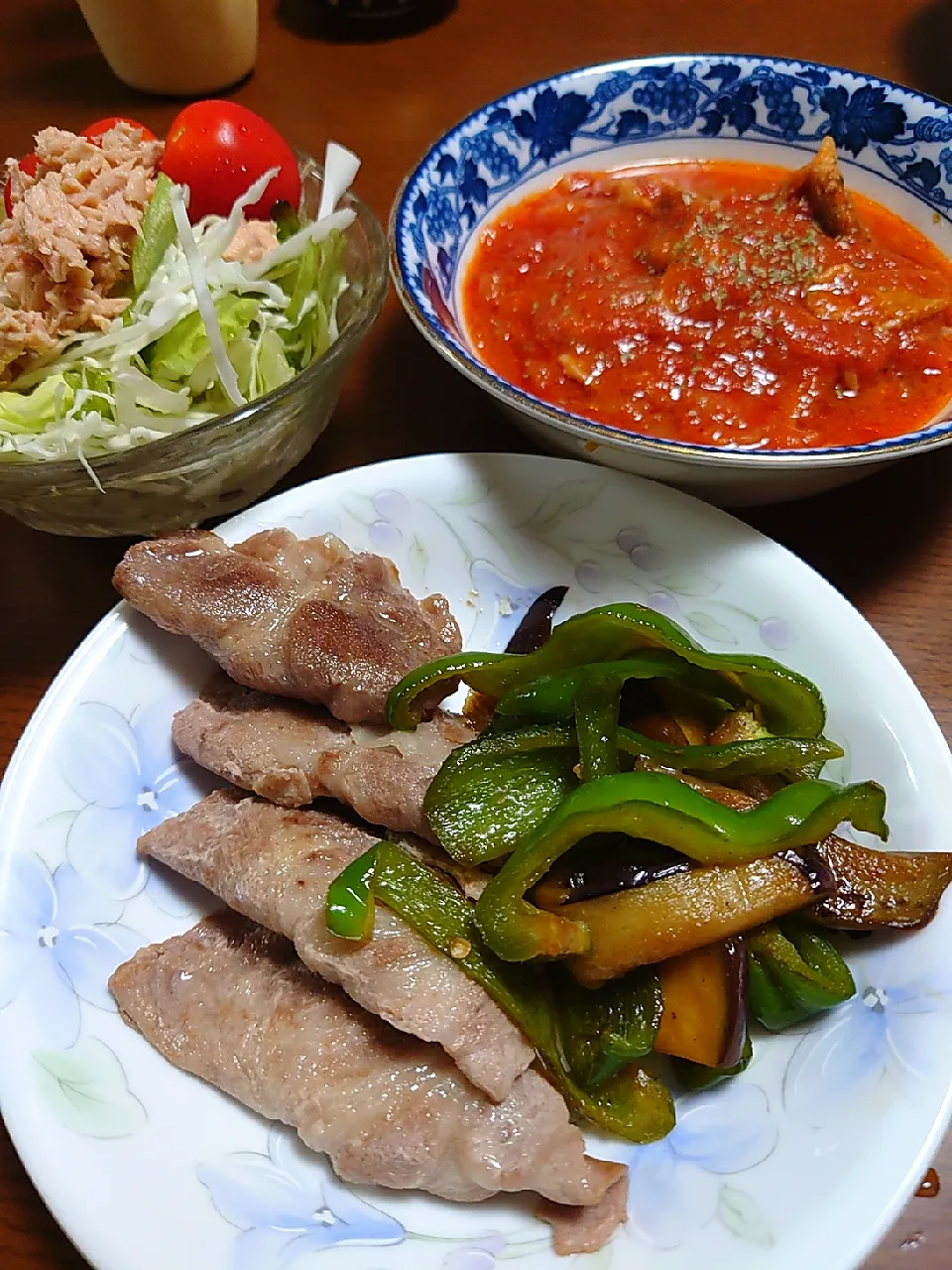 豚肉のはさみ焼き
豚肉トマト煮
ツナサラダ|ぱやさん