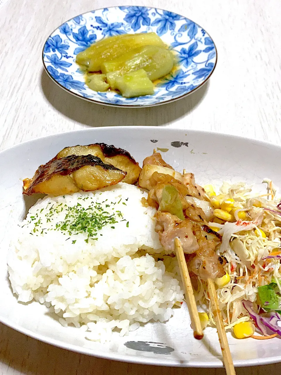 残り物で焼き鳥アンド鯖プレート、蒸し冷やしナス|Ayaさん