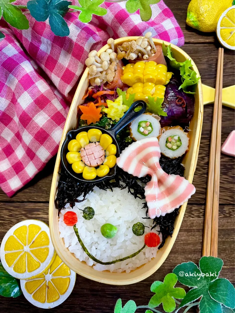 ひじきご飯のリボンアフロガールちゃん弁当|Akiyoෆ¨̮⑅さん