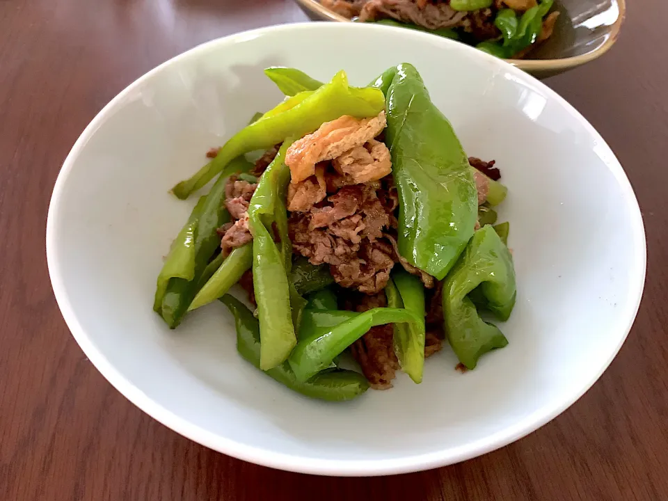 万願寺唐辛子と牛肉の甘辛炒め煮|かなっぺさん