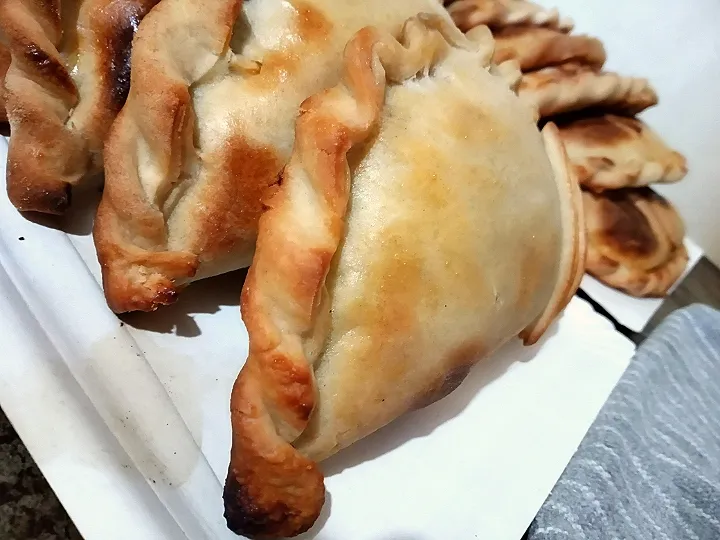 Snapdishの料理写真:EMPANADA|MCさん