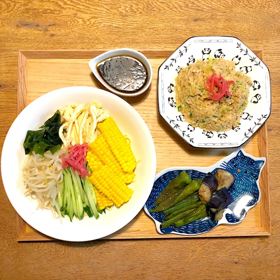 #vegan 
冷やし中華と玄米ネギ炒飯|makiko_aさん