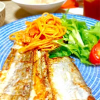 Snapdishの料理写真:太刀魚の醤油バターソテー|smyさん