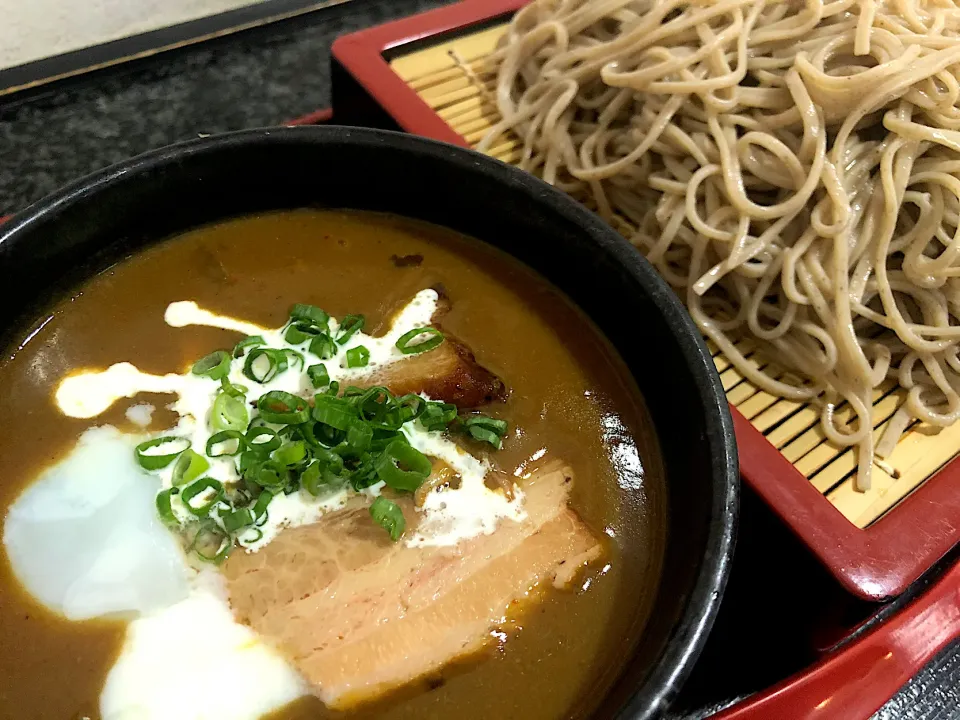 豆乳カレーつけ蕎麦＠a la 麓屋・三田|らーめん好き！さん