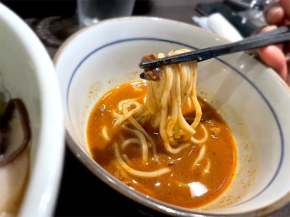 味変！追加トッピング　フク辛でつけ麺風に変身♬スパイスきいてこれまた旨い😋@麺や福一|Mickeeさん