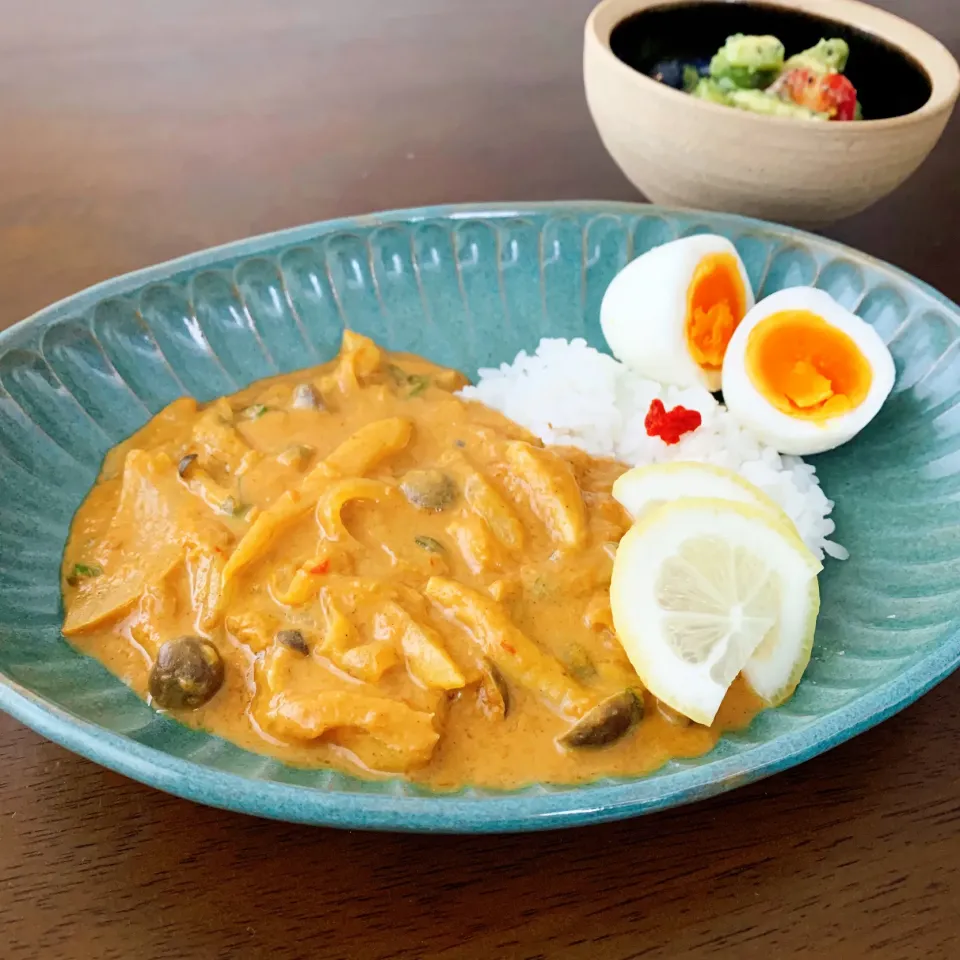 糀甘酒と塩麹でコクうまっ🧡タイ風トマトココナッツカレー🍛🍅🥥|leeさん