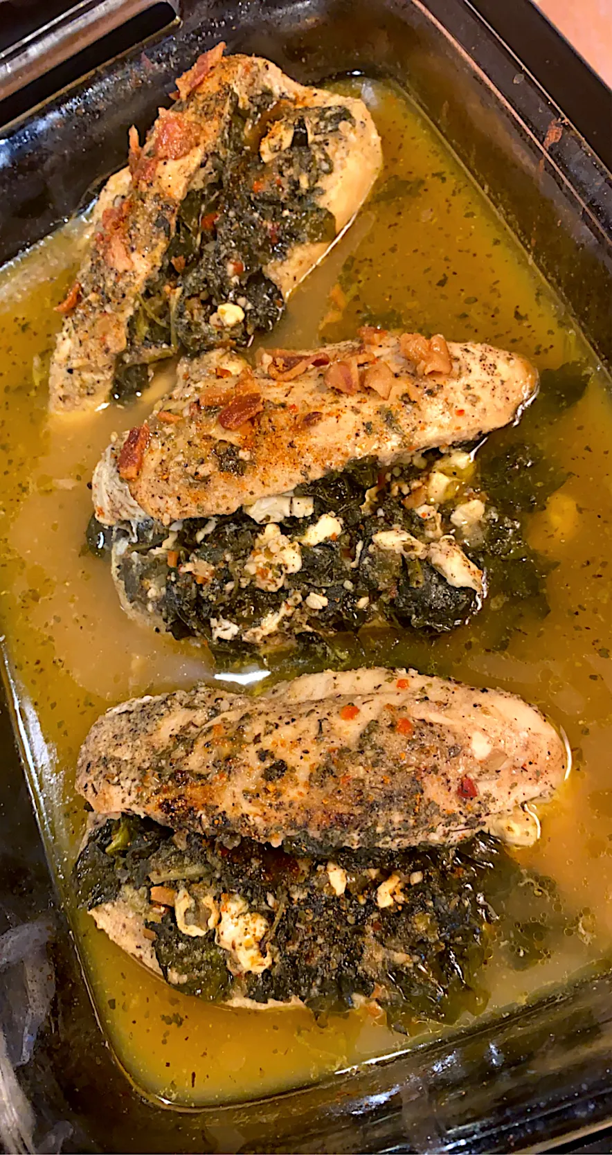 Feta spinach Stuffed Chicken|Tawanjaさん