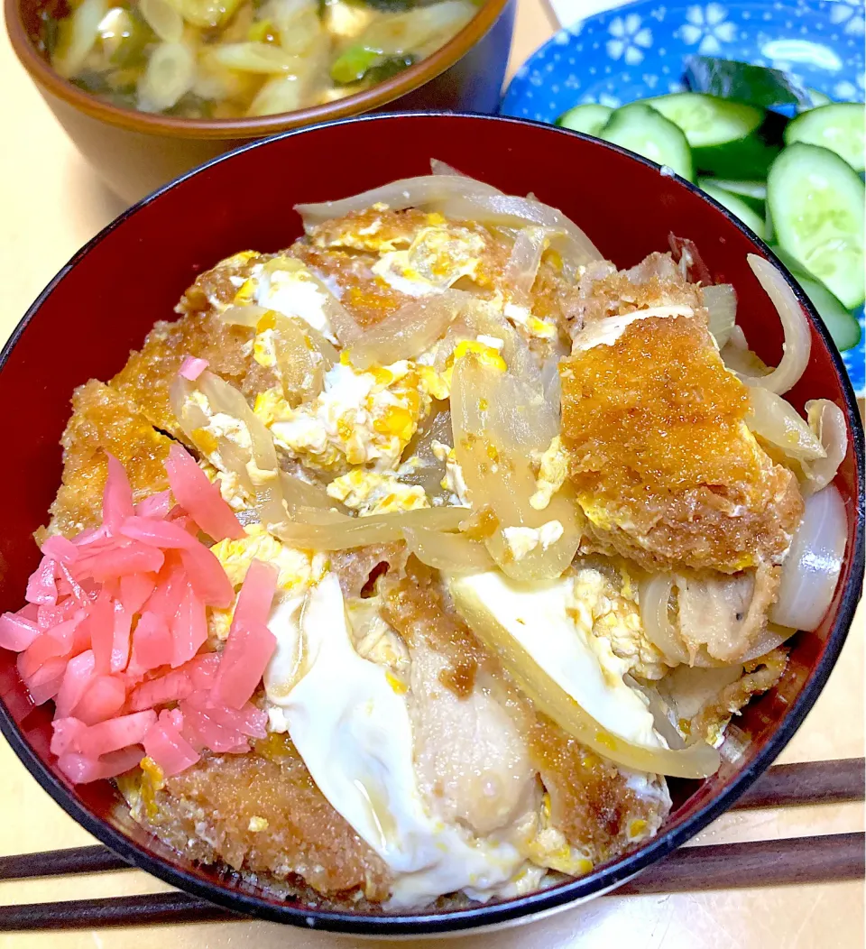 単身赴任中の男飯(チキンカツ丼)|おおもりの星さん