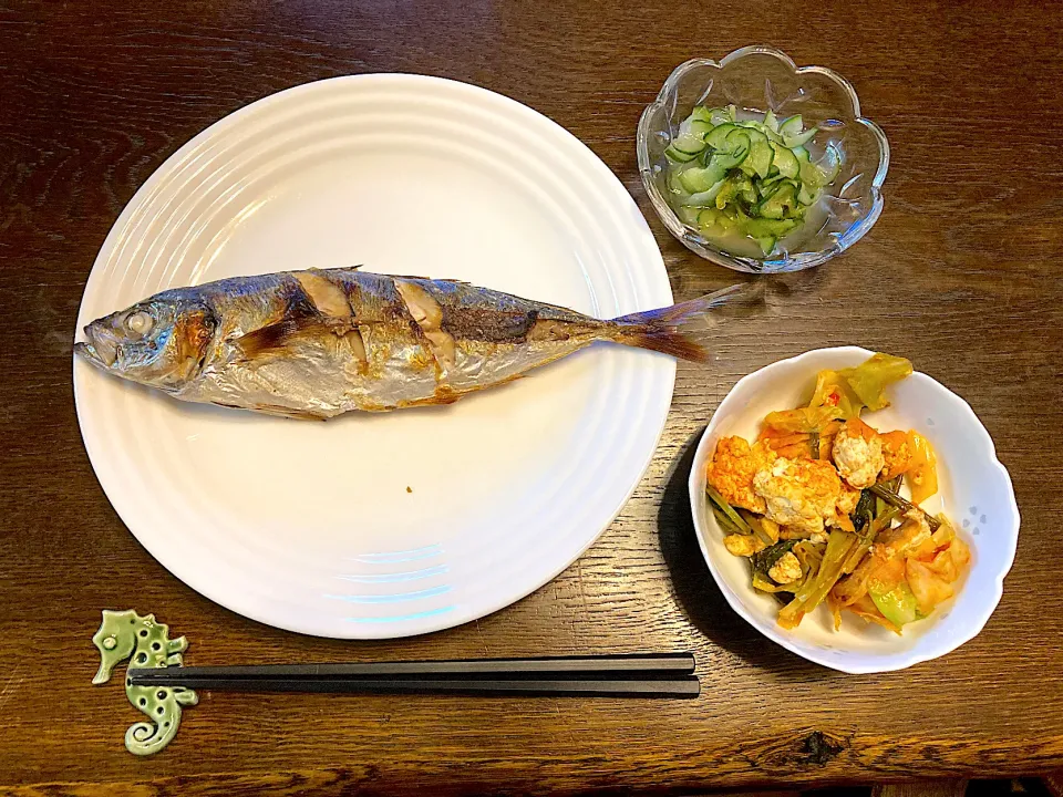 鯵の塩焼き、ゴーヤとキュウリの酢の物、ゴーヤチャンプルー|カドラさん