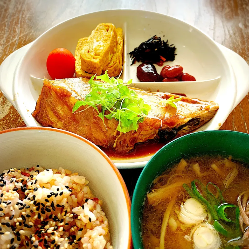 煮魚定食【目抜】|プチテンよすさん