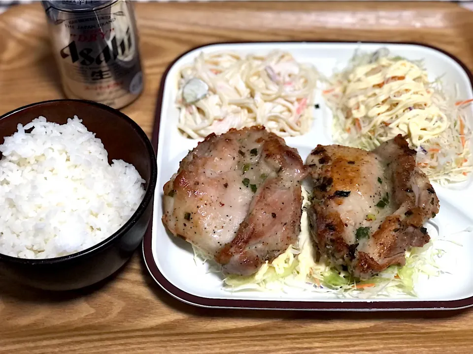 ☆チキンステーキ ☆スパゲティサラダ ☆サラダ ☆ビール🍺|まぁたんさん