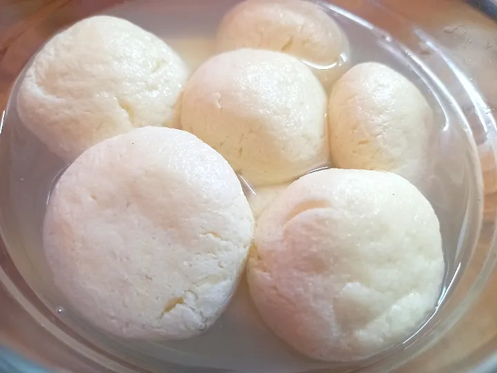 Rasgulla / রসগোল্লা|Moumita Chowdhury Senさん