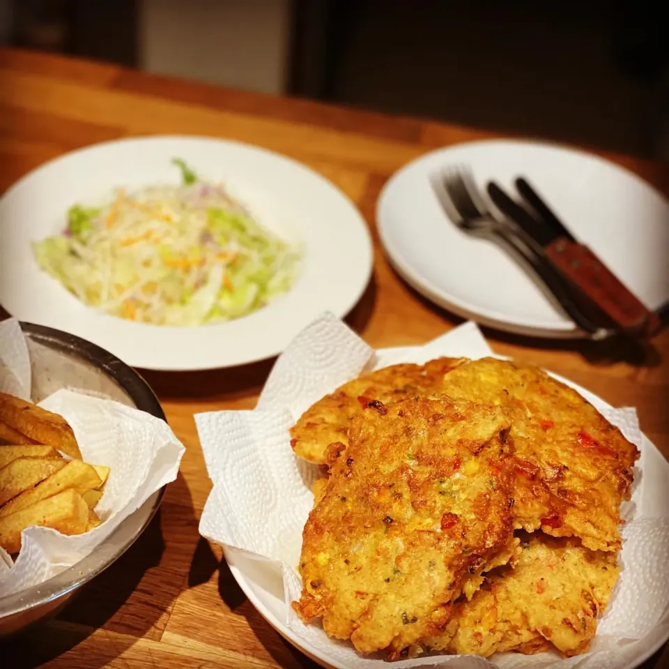 Ackee & Salt Fish CurryFritters with Peppers 🌶 onions 🧅 & Chives 
With Yam 🍠 Fries with Cajun Spice 
#homecooking #fritters #yamfries #chefemanuel 
#ilovecoo|Emanuel Hayashiさん