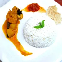 Nasi Berlauk Gulai Ayam|kak cha nasi berlaukさん