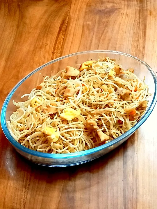 Low oil egg chicken chowmein ...|Moumita Chowdhury Senさん