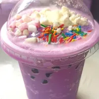 ube milkshake.|Jenifer Lagangさん