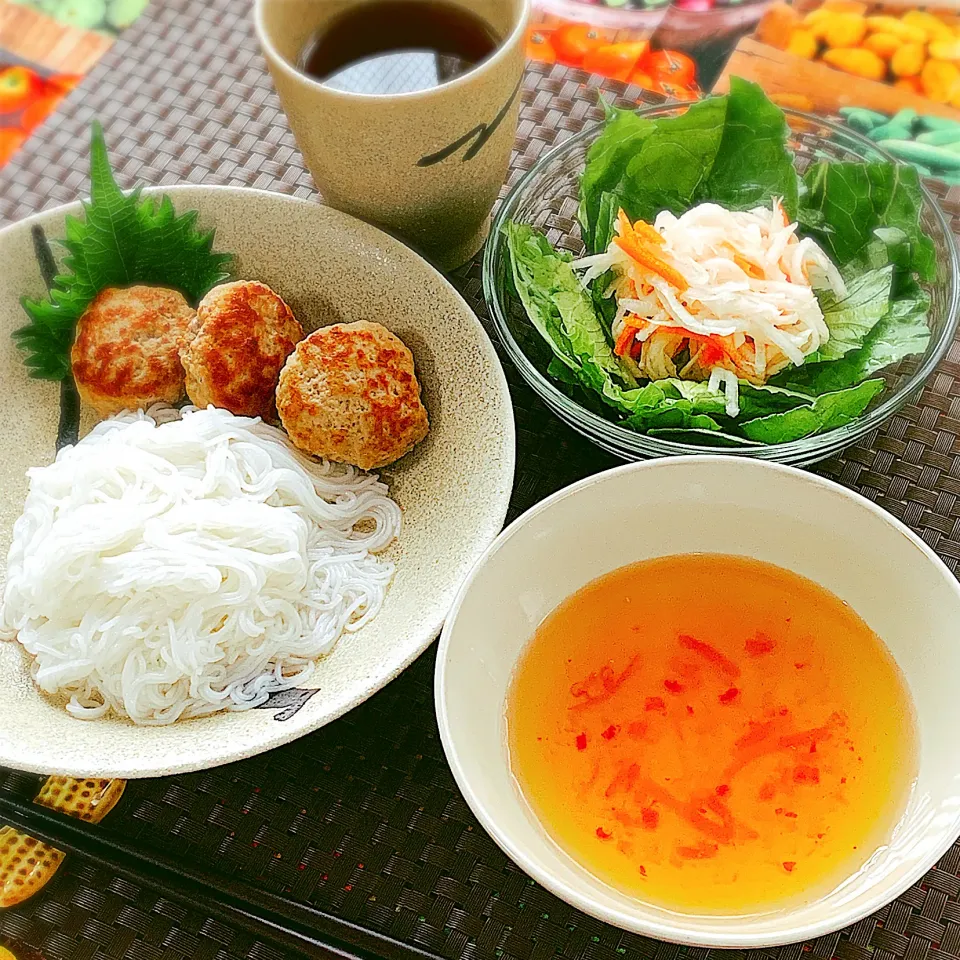 Snapdishの料理写真:ブンチャー　Bun Cha ベトナム風つけ麺|アスママさん