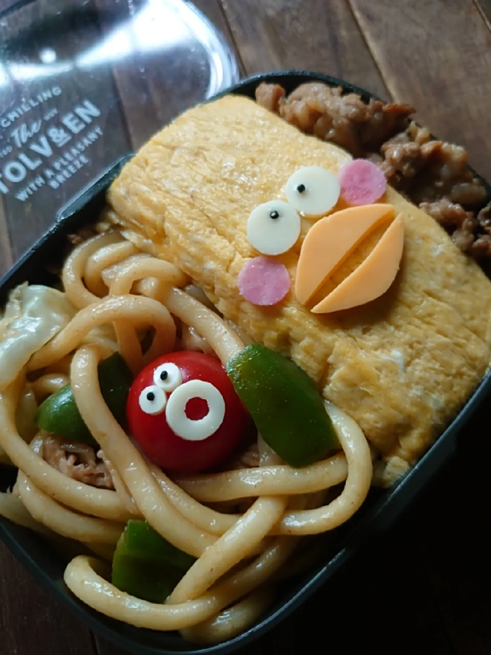 Snapdishの料理写真:漢の…長女用🍱焦げた醤油が香ばしい焼きうどん弁当|ᵏᵒᵘさん