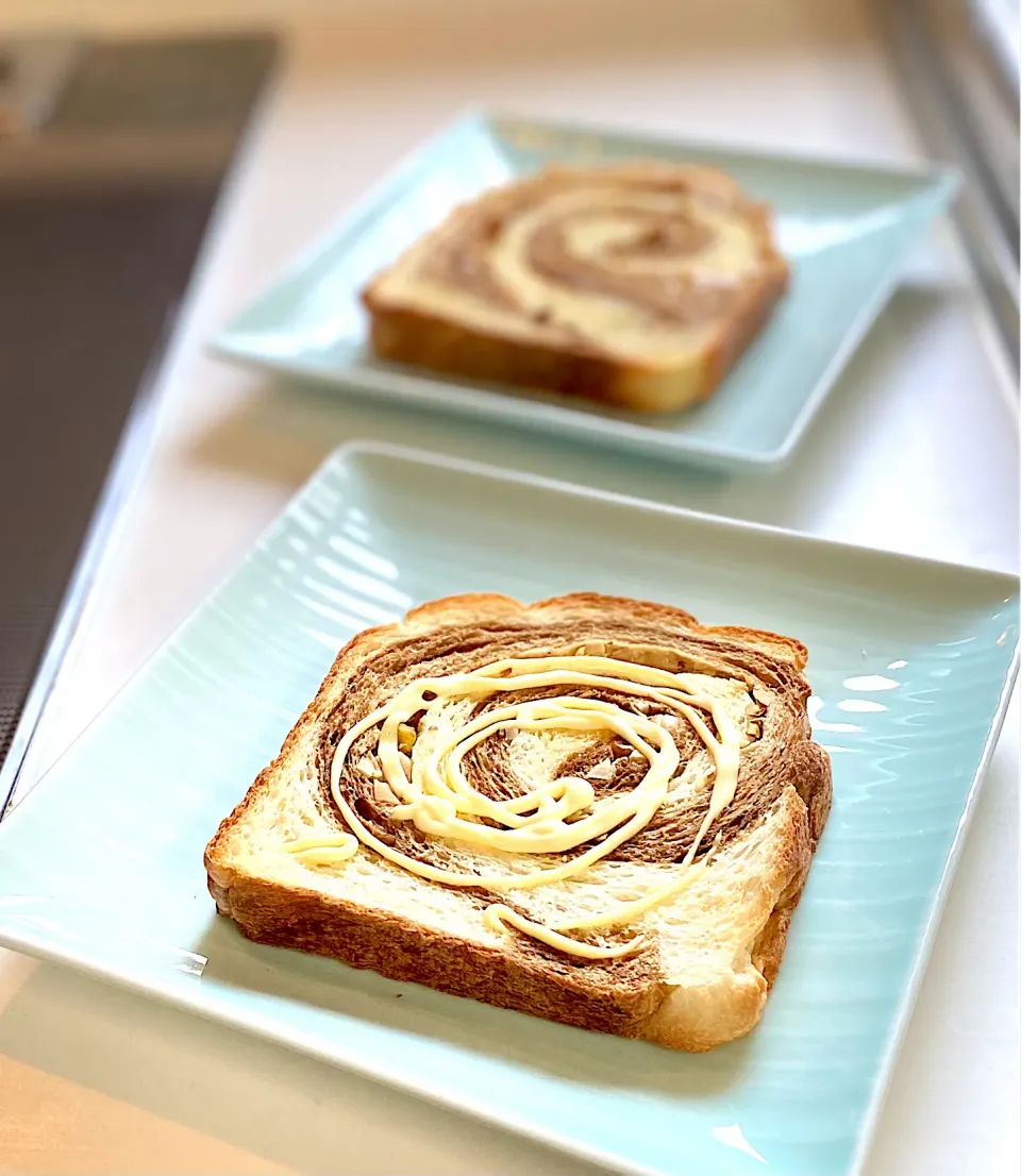 手作り食パンにマヨネーズ|かっちゃん杉さん