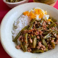 酸豆角炒肉末