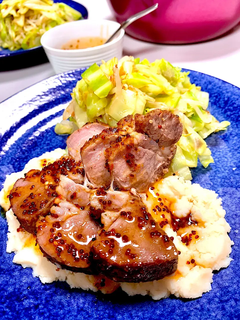 Crispy Skin Slow Roasted Pork Shoulder with Honey Mustard Sauce|gonbenさん