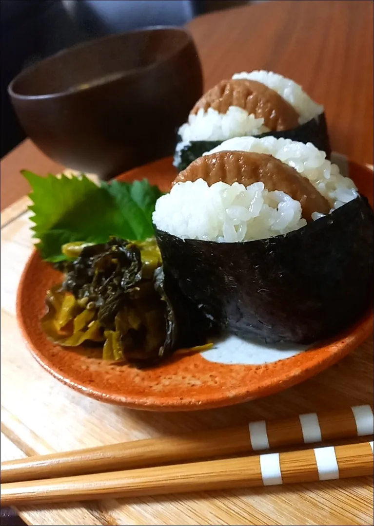 ﾊﾝﾊﾞｰｸﾞおにぎり|まりおさん