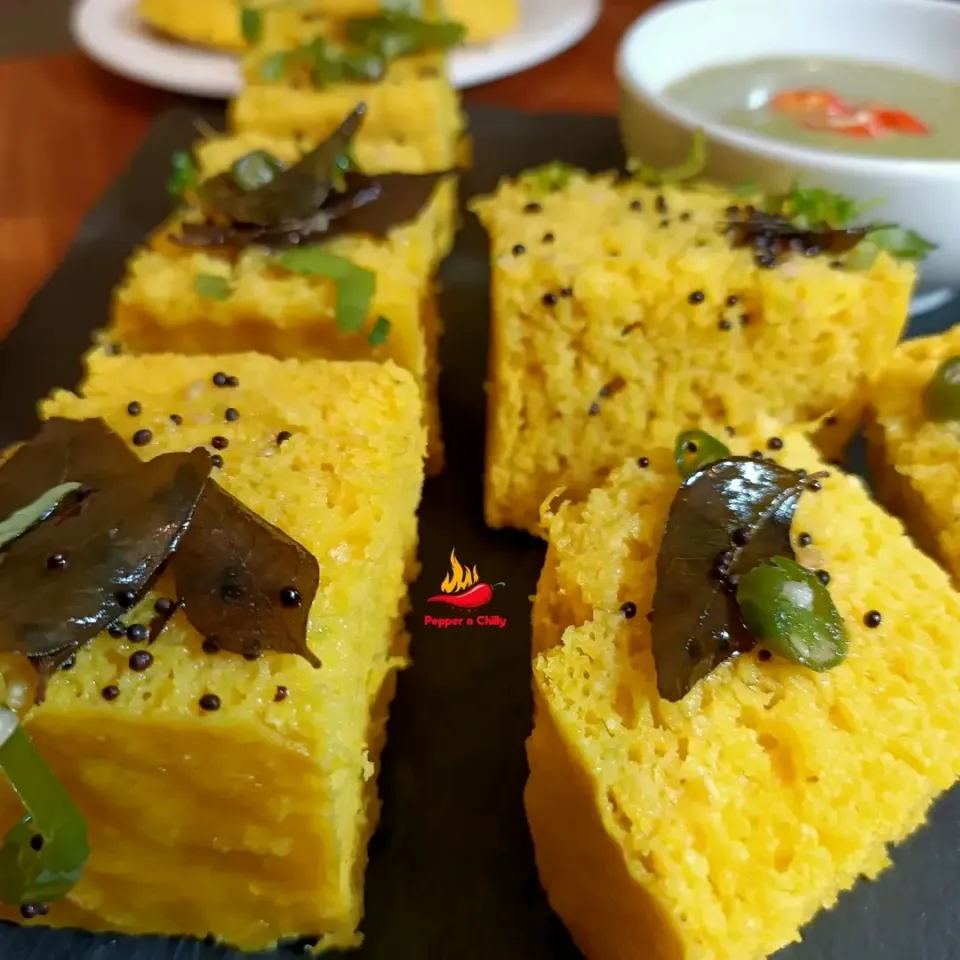 DHOKLA..
 the traditional famous dish from Western India.|Pepper n Chillyさん